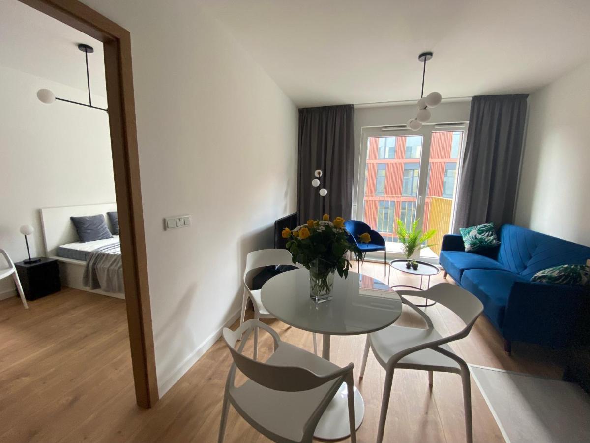 Apartamenty Fuzja - Komfortowe Mieszkania Blisko Centrum Lodzi Garaz Exterior photo
